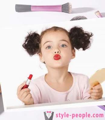 Lapset ja meikki: vanhemmat siitä kieltää lapsesi käyttää kosmetiikkaa