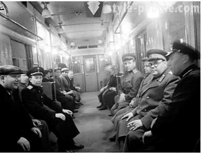Moskovan metro, joka on tullut koti monille sodan aikana