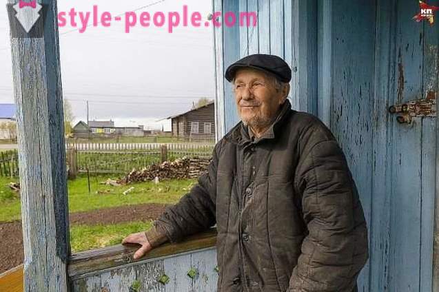 85-vuotias kylän opettaja on kertynyt talon, mutta hän antoi rahaa orvoille