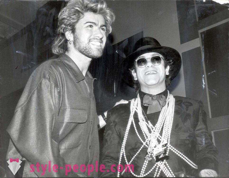Laulaja George Michael on kuollut vuoden iässä 53 vuotta