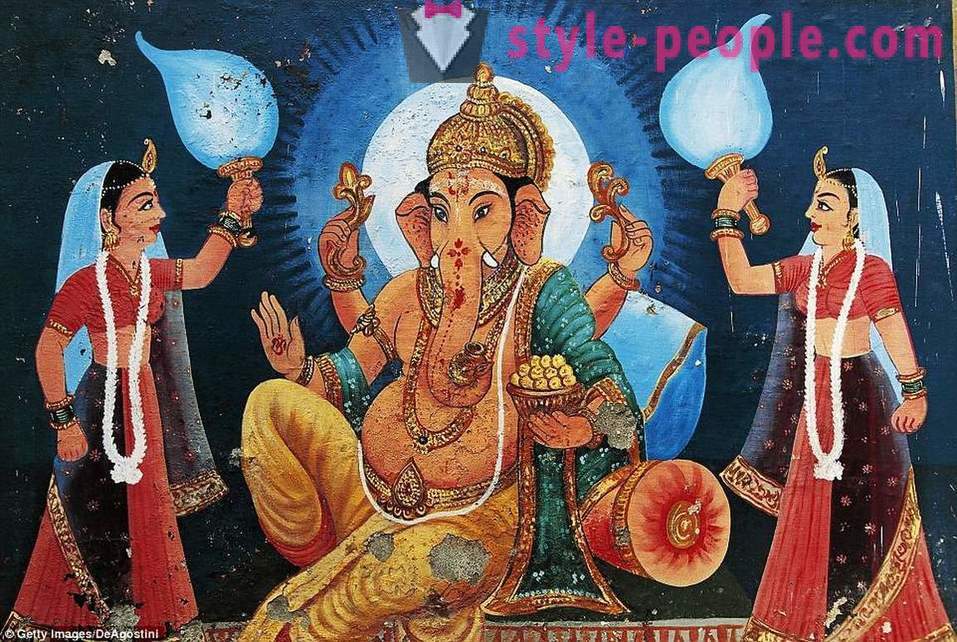 Intian Kylä on palvotaan poika epämuodostunut pää jumalana Ganesha