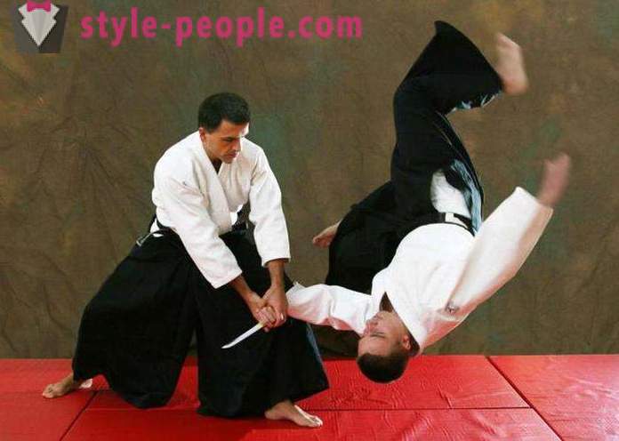 Aikido - on japanilainen kamppailulaji. Aikido: kuvaus, laitteet ja arvostelut